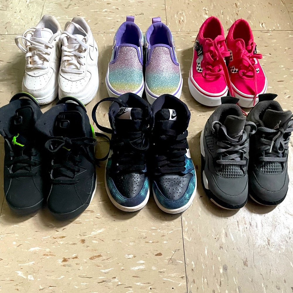 Lot of sneakers Jordan’s Nike vans